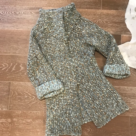 Curio Sweater - Picture 4 of 4